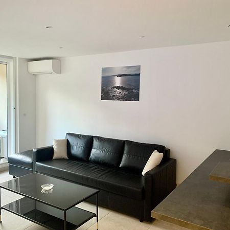 Grand Studio Standing Avec Terrasse Et Parking Sainte-Maxime Bagian luar foto